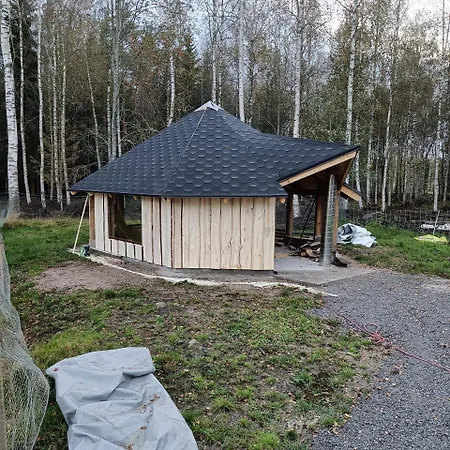 Campo de lujo Elaemyksellinen Majoitus Tentsilessae Kokkola (Karleby)